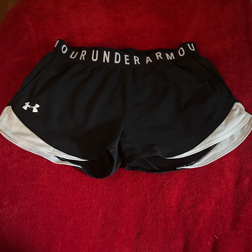 Under Armour Women's Black and White Athletic Shorts